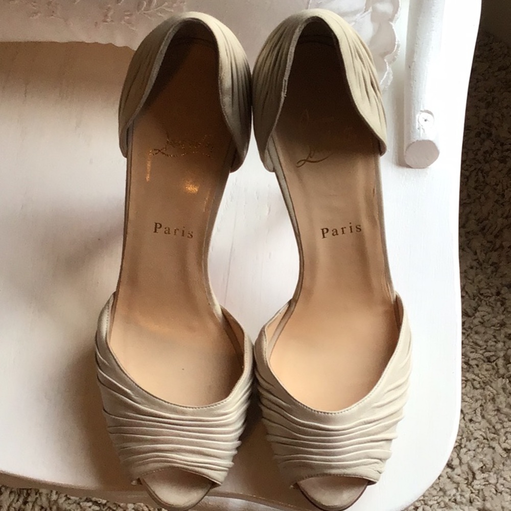 Christian Louboutin Turbella D'orsay Heels - Picture 4 of 6